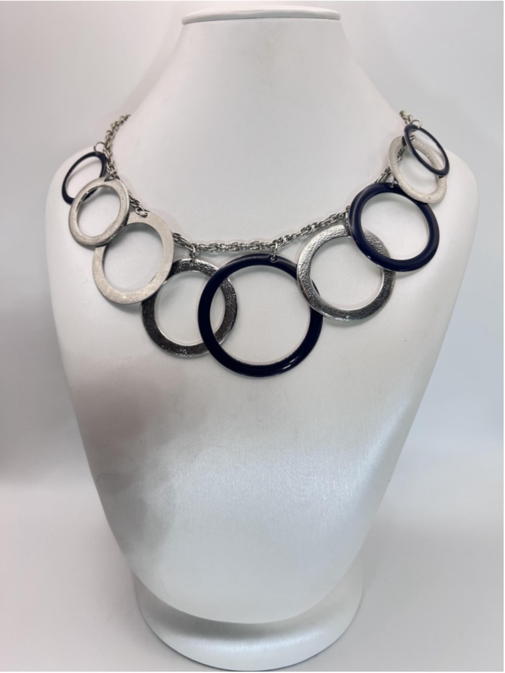 Necklace Silver Tone Blue Resin Circle Bib Statement Chain Lobster Clasp Fashion